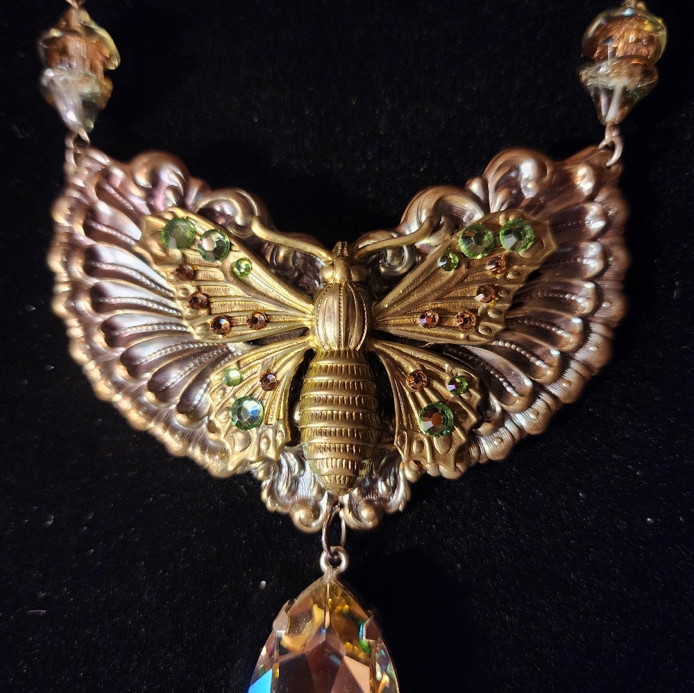 Vintage Butterfly Statement Necklace with Crystal Drop - Picture 6 of 11